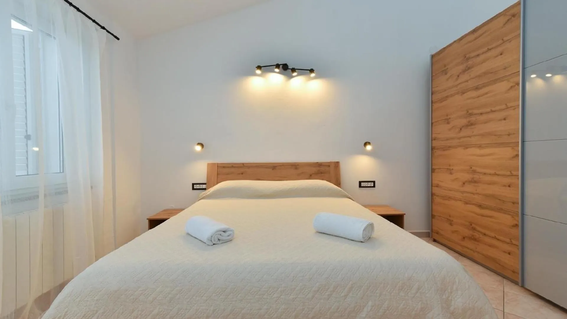 Ferienwohnung Fuer 4 Personen Ca 50 Qm In Galizana, Istrien Istrische Riviera Apartman